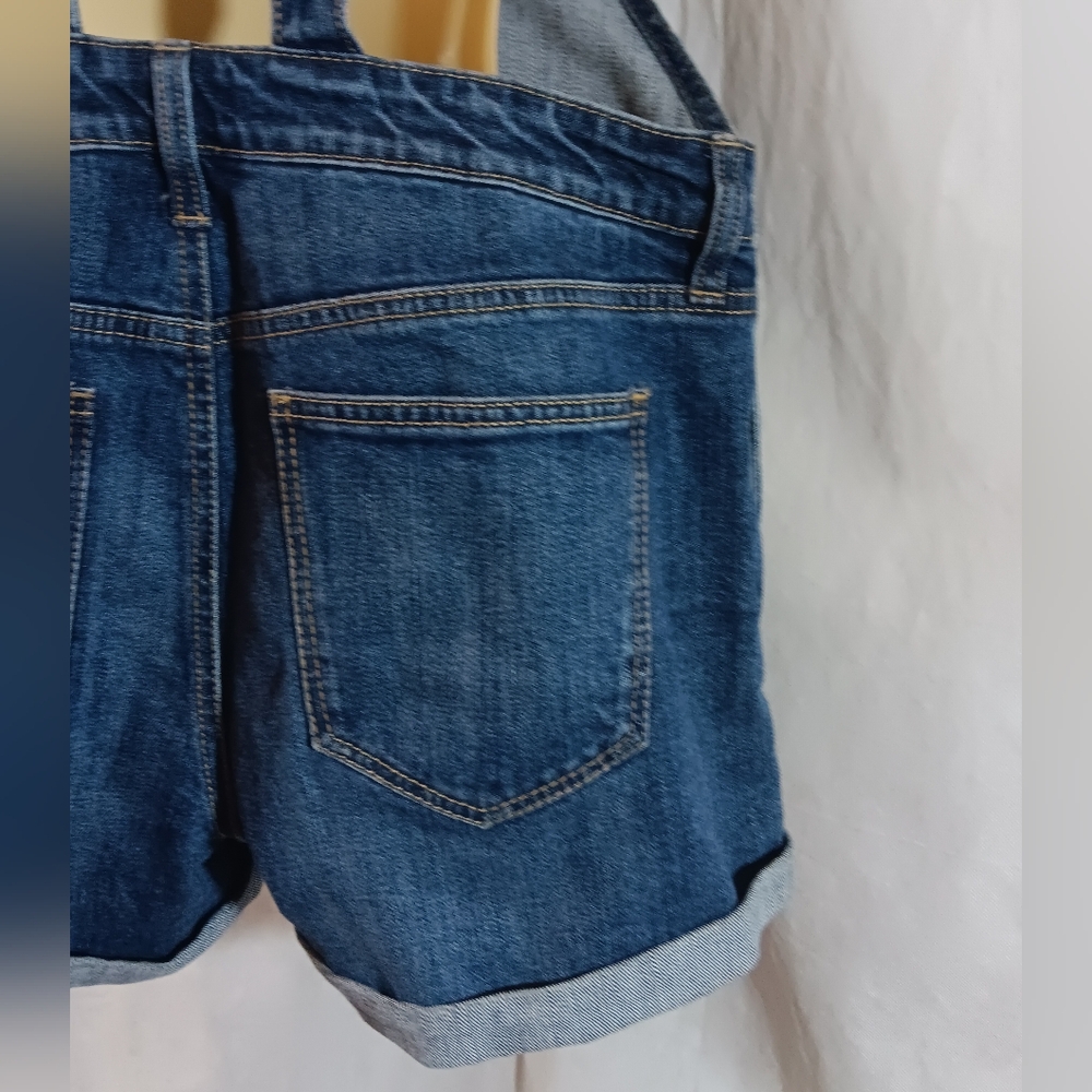 Old Navy Womens Medium Blue Jean Shortall Denim Shorts Bib Overall Cuffed - Picture 10 of 14
